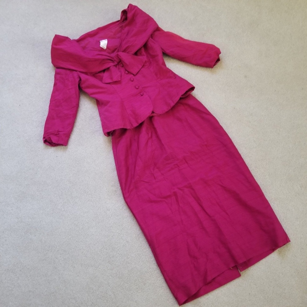 Vintage Watters and Watters Fuschia Dress
Size 14